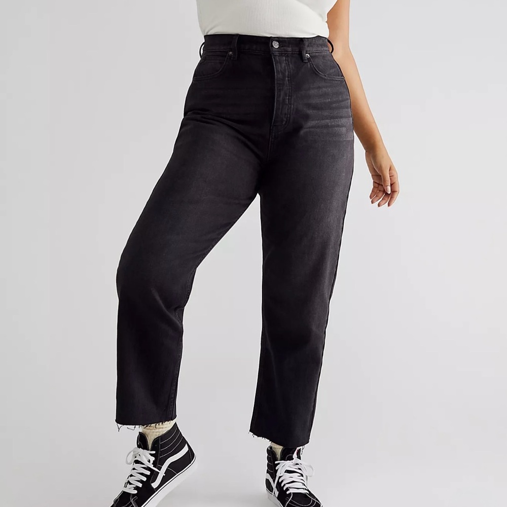 NWT We the Free CRVY black jeans